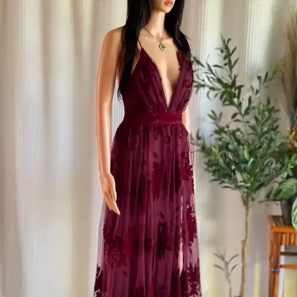 Windsor Dresses | Windsor Burgundy Floral Prom Dress | Color: Red | Size: S | Rosalinds122'S Closet